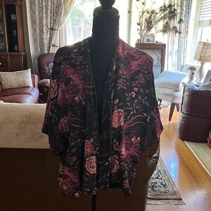 Lucky Brand Black and Pink Floral Cape Kimono style 100% silk M/L